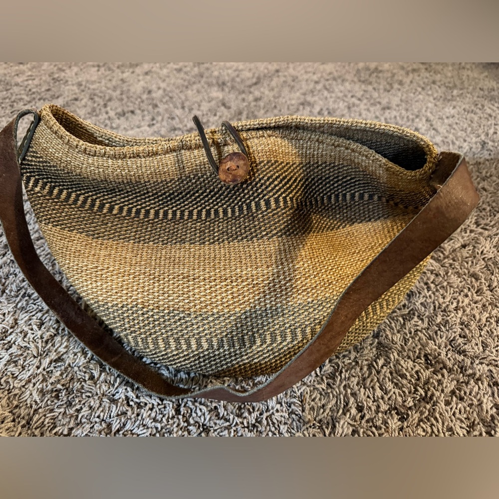 Vintage bucket bag